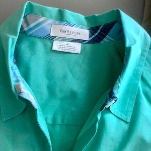 Van Heusen women’s top. Size M Perfect condition.